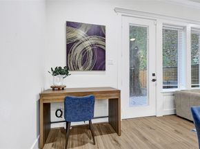 3555 Seabrook Street, Houston TX 77021