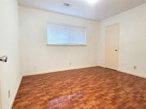 8527 Edgemoor Drive, Houston TX 77036