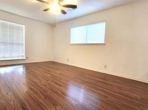 8527 Edgemoor Drive, Houston TX 77036