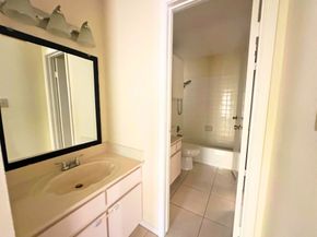 7575 Cambridge Street 1902, Houston TX 77054