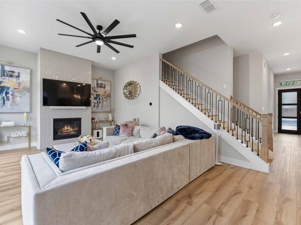 1717 Lindsey Ridge Drive, Houston TX 77055