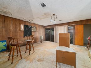 8755 Cowart Street, Houston TX 77029