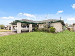 8755 Cowart Street, Houston TX 77029