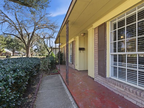 5619 Duxbury Street, Houston TX 77035