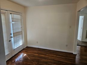 7013 Saint Augustine Street, Houston TX 77021