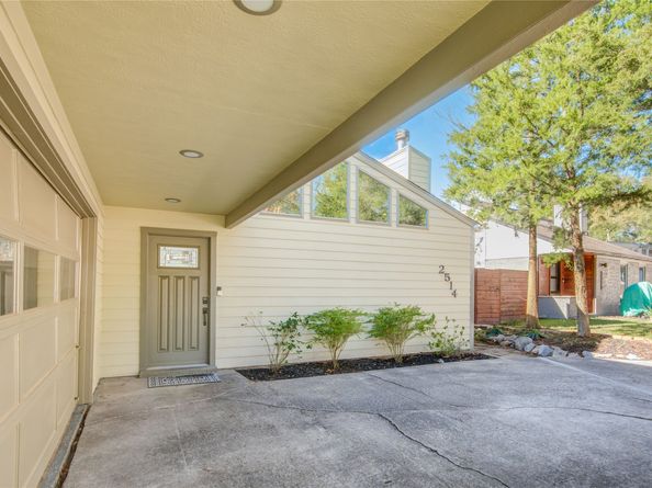 2514 Blackjack Oak Place, The Woodlands TX 77380