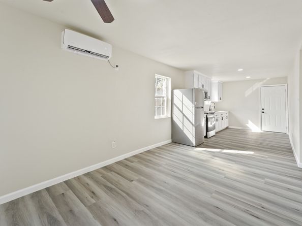 4611 W Hunting Street, Houston TX 77026