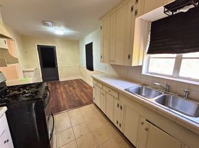 7022 Merriwood Lane, Houston TX 77076