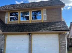 15731 Oak Mountain Dr Drive, Houston TX 77095