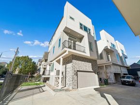 1405 W 21st St B, Houston TX 77008