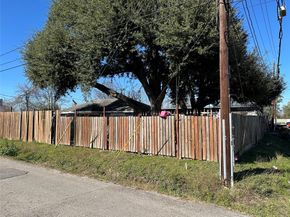 2521 Keeland Street, Houston TX 77093