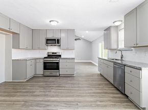 16002 Diana Lane, Houston TX 77062