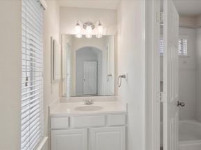 9431 Garnet Falls Lane, Humble TX 77396