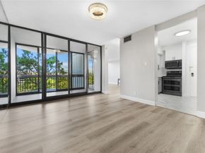 5001 Woodway Drive 705, Houston TX 77056