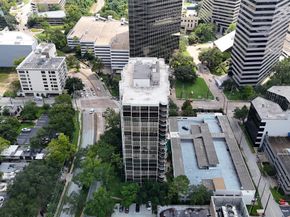 5001 Woodway Drive 705, Houston TX 77056