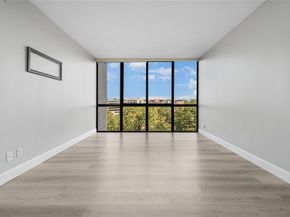 5001 Woodway Drive 705, Houston TX 77056