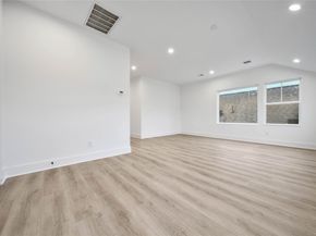 7705 Inwood Grove Lane, Houston TX 77088