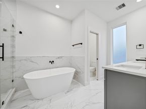 7705 Inwood Grove Lane, Houston TX 77088