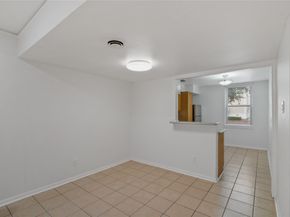 2727 Briarhurst Drive 2, Houston TX 77057