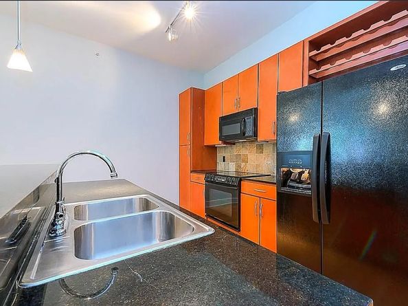 1901 Post Oak Boulevard 4110, Houston TX 77056