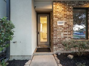 1717 SILVER Street, Houston TX 77007