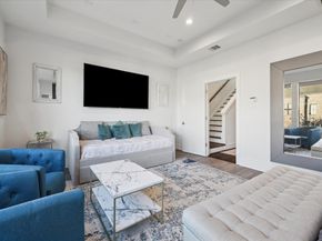 1717 SILVER Street, Houston TX 77007