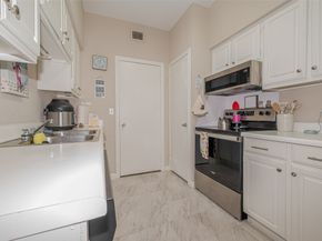 2475 Underwood Street 381, Houston TX 77030