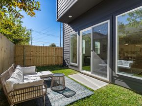 1215 Sampson Street, Houston TX 77003