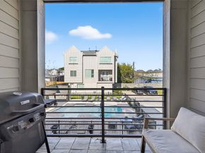 1303 Upland Retreat Blue Place, Houston TX 77043