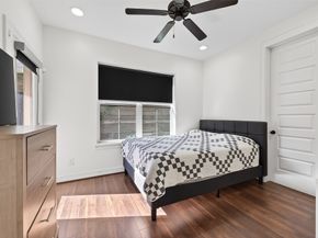 1303 Upland Retreat Blue Place, Houston TX 77043