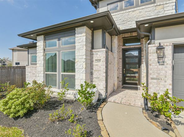 23609 Olive Creek Lane, New Caney TX 77357