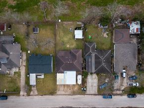 6817 Kassarine Pass, Houston TX 77033