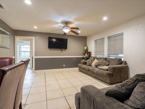 6817 Kassarine Pass, Houston TX 77033