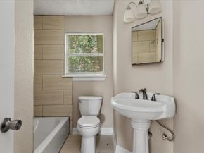 7413 Dallas Street, Houston TX 77011