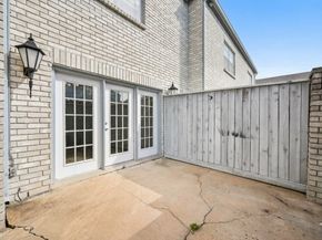 338 Wilcrest Drive 338, Houston TX 77042