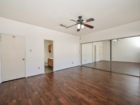 338 Wilcrest Drive 338, Houston TX 77042