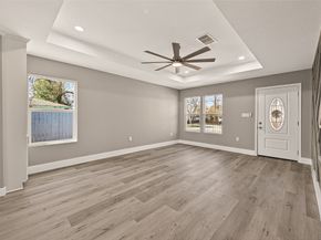 7024 Gonzales Street, Houston TX 77020