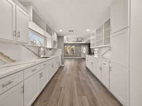 7024 Gonzales Street, Houston TX 77020