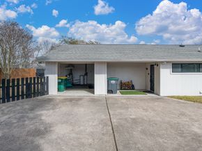 712 Clarence Street, Tomball TX 77375