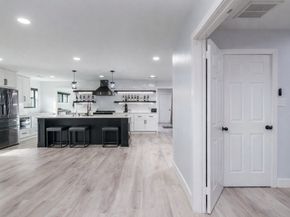 712 Clarence Street, Tomball TX 77375