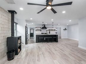 712 Clarence Street, Tomball TX 77375