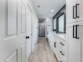 712 Clarence Street, Tomball TX 77375