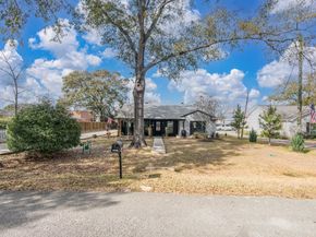 712 Clarence Street, Tomball TX 77375