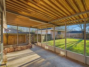 1927 Westlake Road, Houston TX 77062