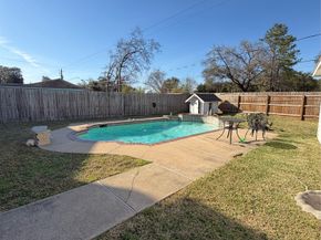 5030 Bayou Vista Drive, Houston TX 77091
