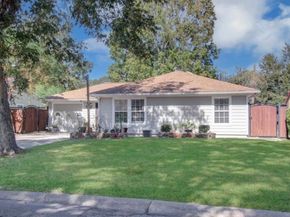 5423 N Shady Creek Drive, Houston TX 77017