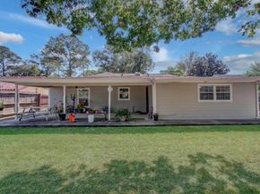 5423 N Shady Creek Drive, Houston TX 77017