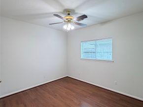 14926 Lindenbrook Lane, Houston TX 77095