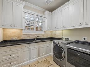 3714 Piping Rock Lane, Houston TX 77027