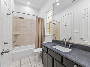 2813 Clinton Drive, Houston TX 77020
